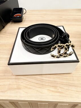 CHANEL Black Quilted Leather Belt with Gold Chain CC Buckle